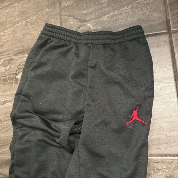 Jordan Trackpants - Picture 3 of 4